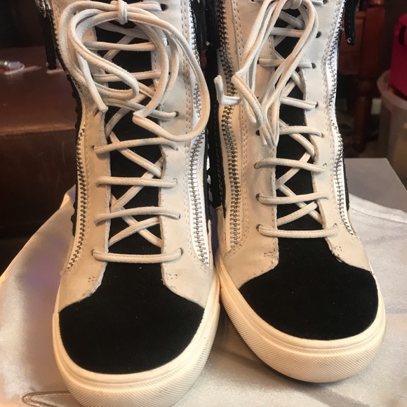 Giuseppe zanotti - Picture 2 of 8